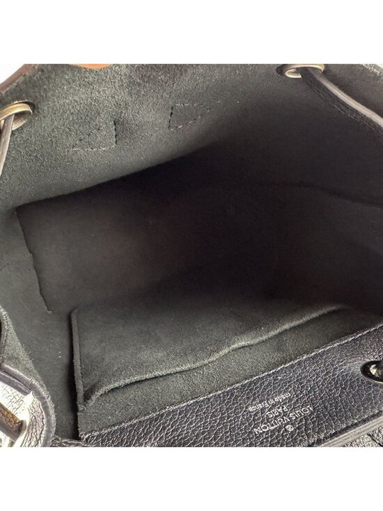Louis Vuitton Lock Me Backpack main image 9